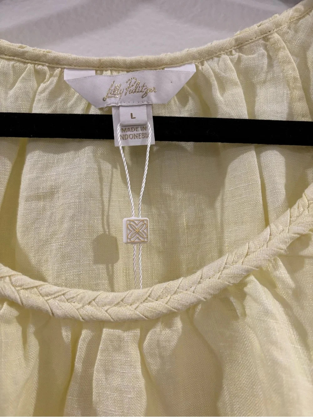 Lilly Pulitzer Pale Yellow Linen Puff-Sleeve Scoop Neck Top